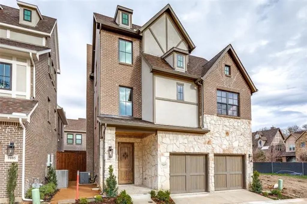 7118 Granada Place, Dallas