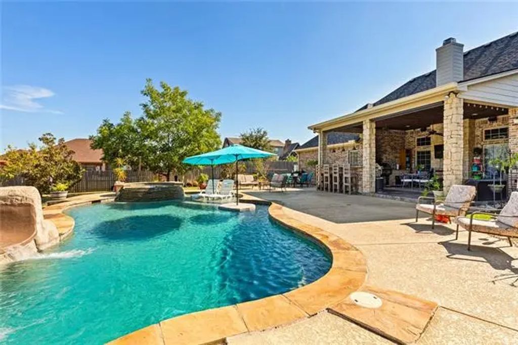 10 Independence Trail, Waco