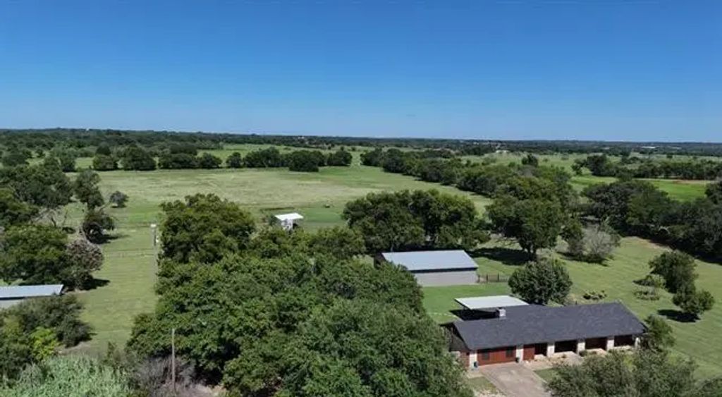 2622 N Highway 144, Glen Rose