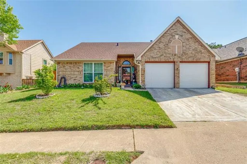 6724 Mountain Cedar Lane, Dallas