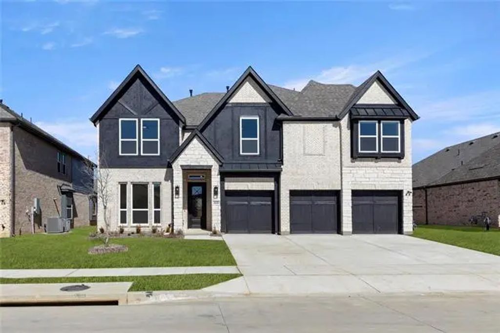 6121 Shasta Creek Road, Celina