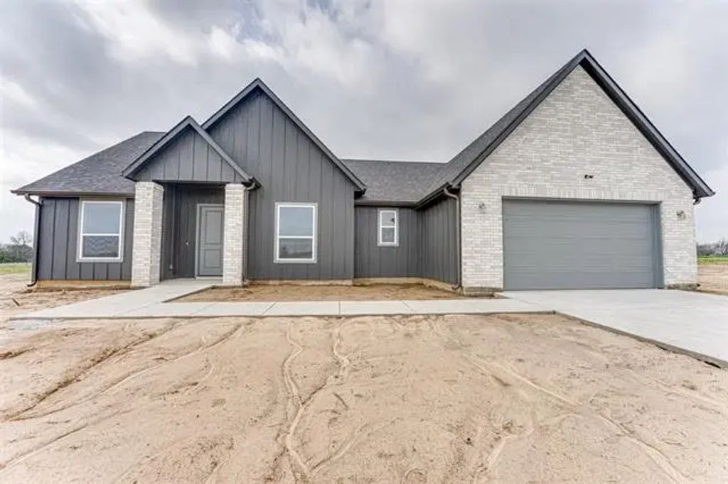 3196 Willow Road, Celeste