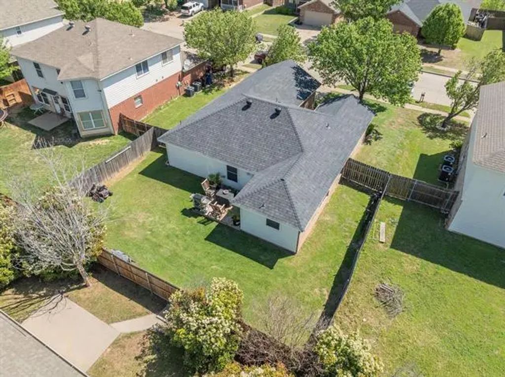 217 Centennial Place, Crowley