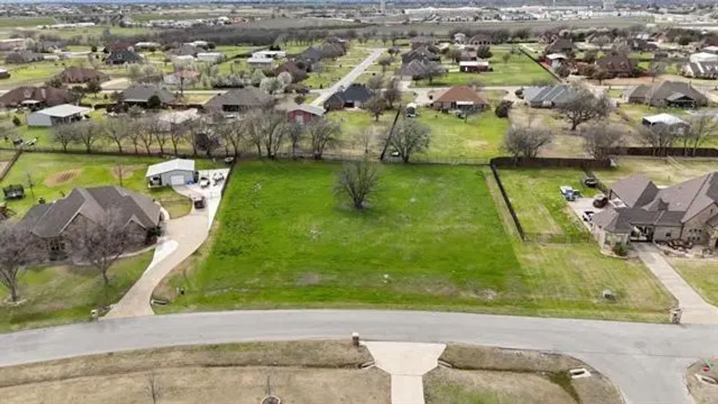 13033 Willow Crossing Drive, Fort Worth