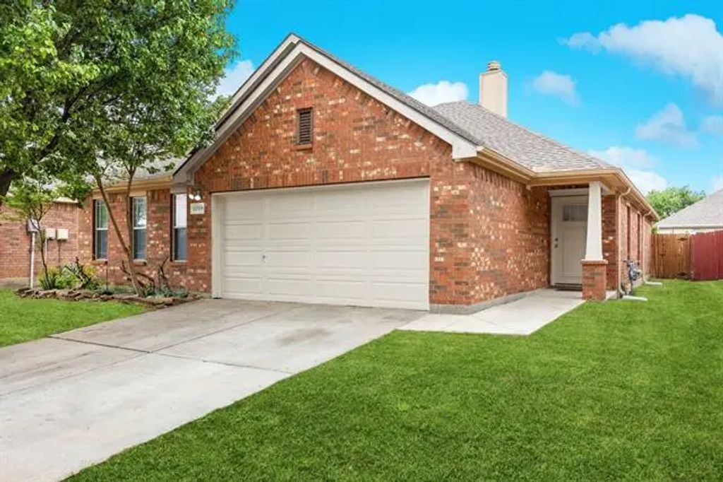11709 Netleaf Lane, Fort Worth
