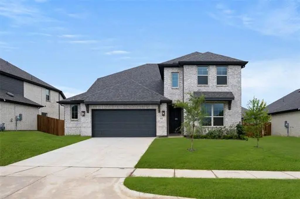 412 Wabash Drive, Waxahachie