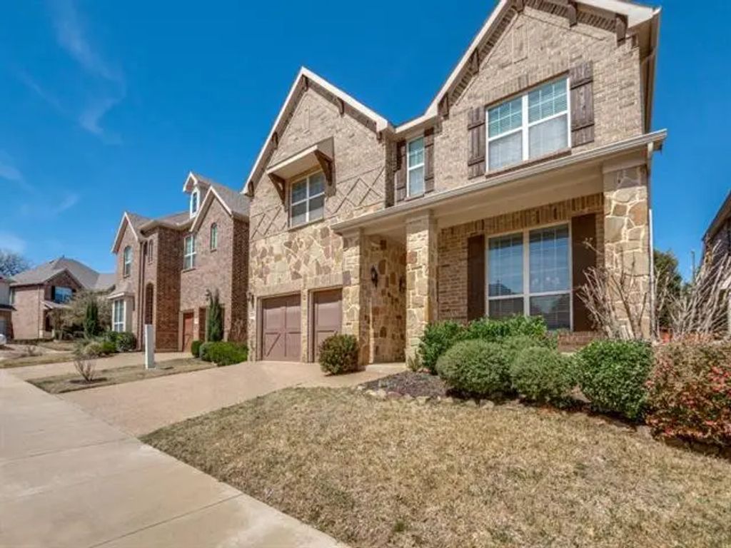11829 Serenity Hill Drive, Fort Worth