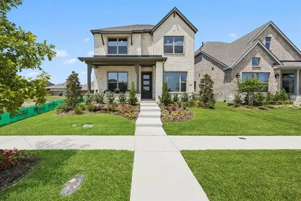 2060 Cuellar Way, Van Alstyne