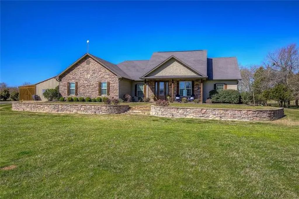 950 Rs County Road 1520, Point