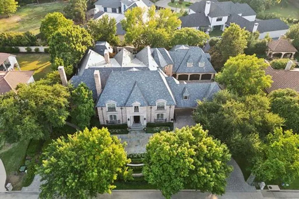 43 Braewood Place, Dallas