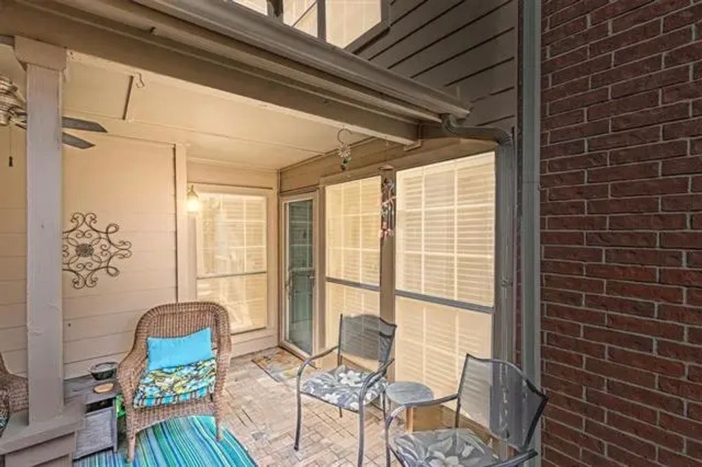 1414 Meadowood Village Drive, Fort Worth