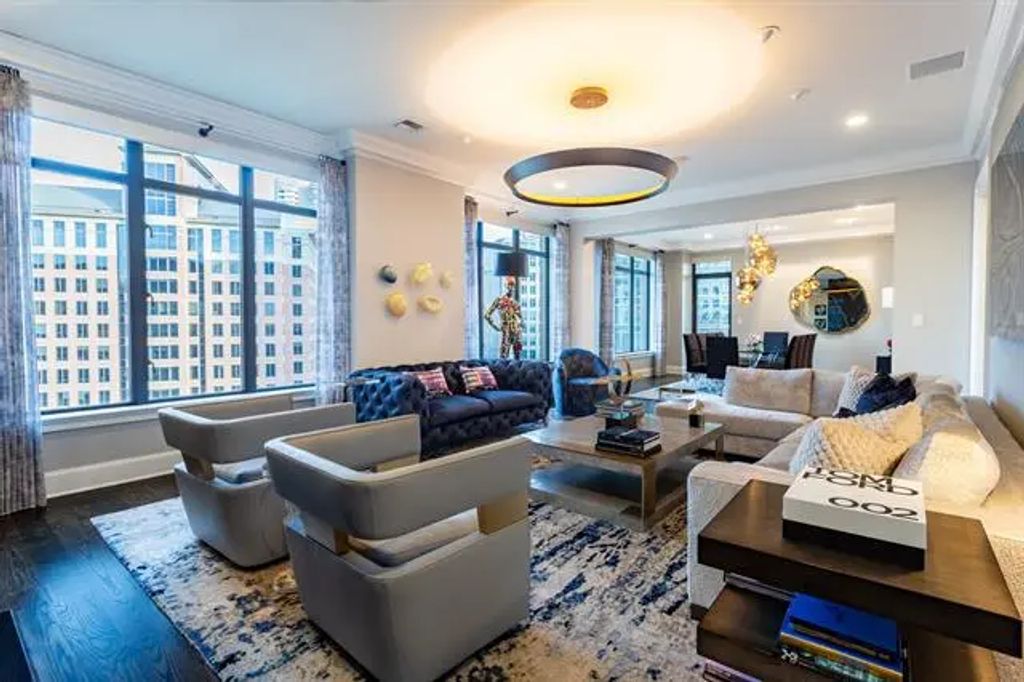 2525 N Pearl Street 1403, Dallas