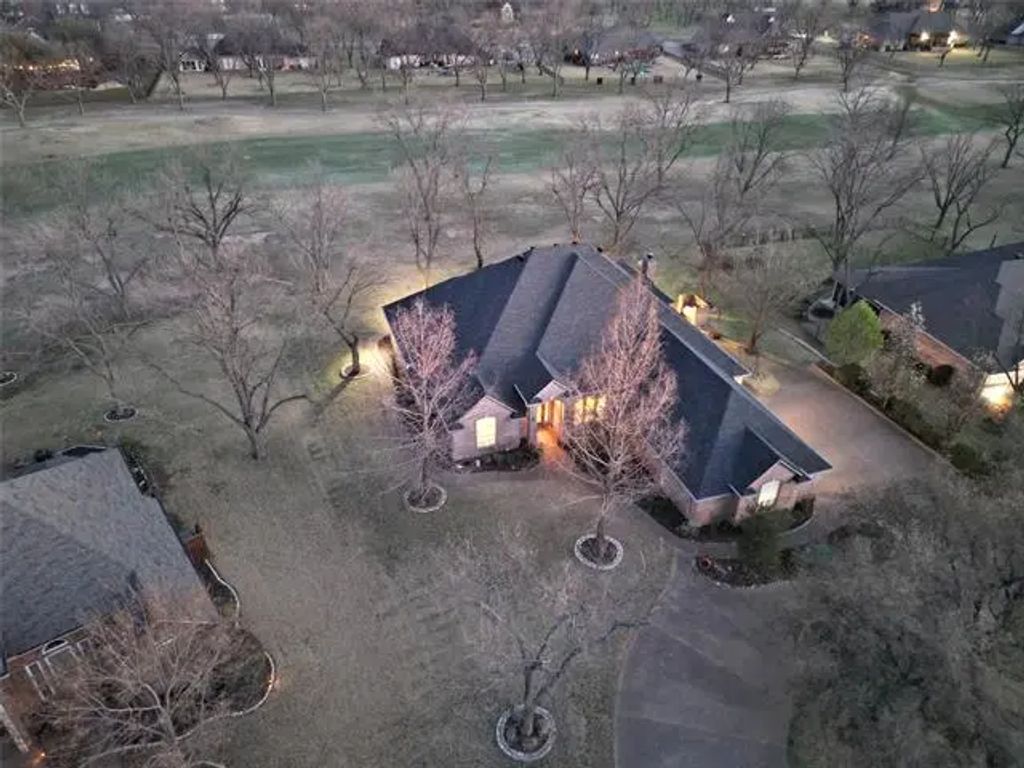9617 Champions Drive, Granbury