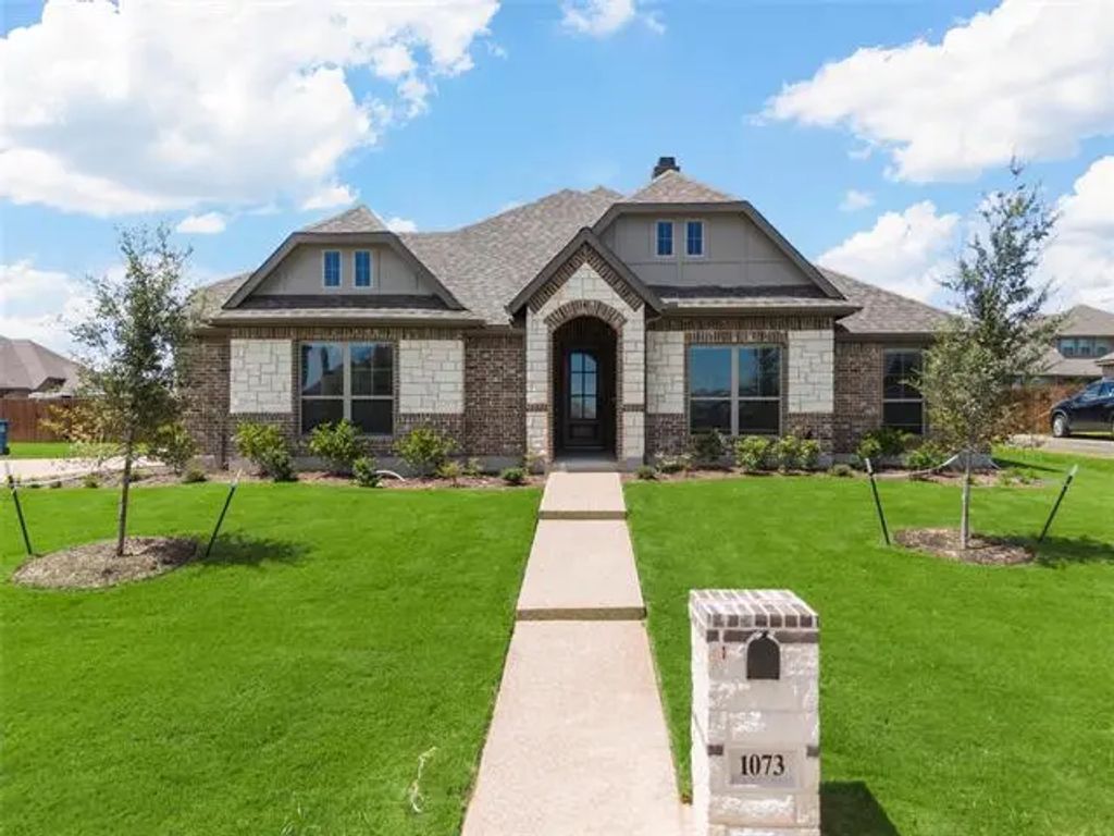 1073 Kreece Drive, Hewitt