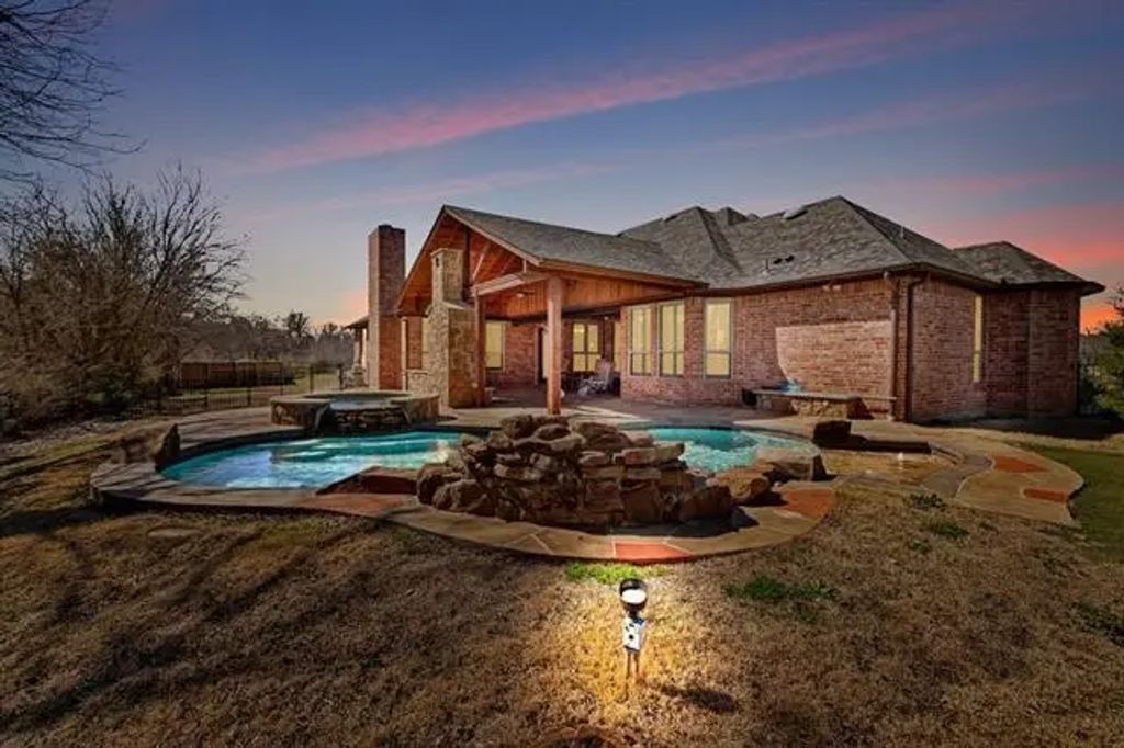2885 Forest Hills Drive, Cross Roads