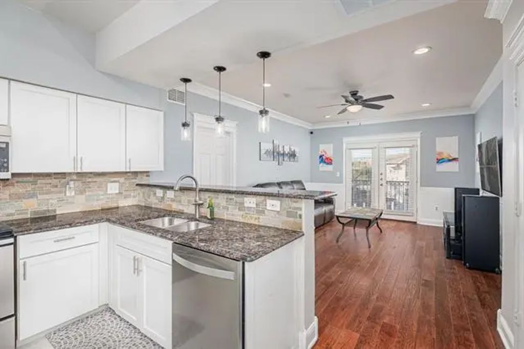 3102 Kings Road 2310, Dallas
