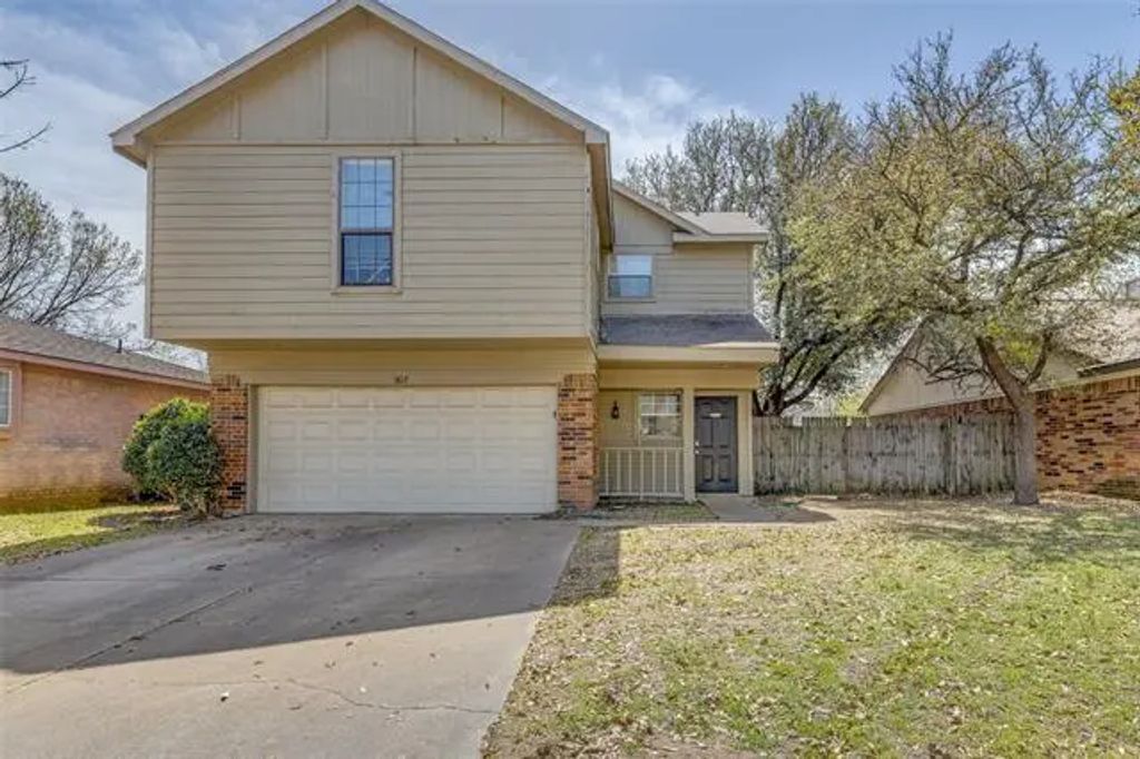 1817 Lincolnshire Way, Fort Worth
