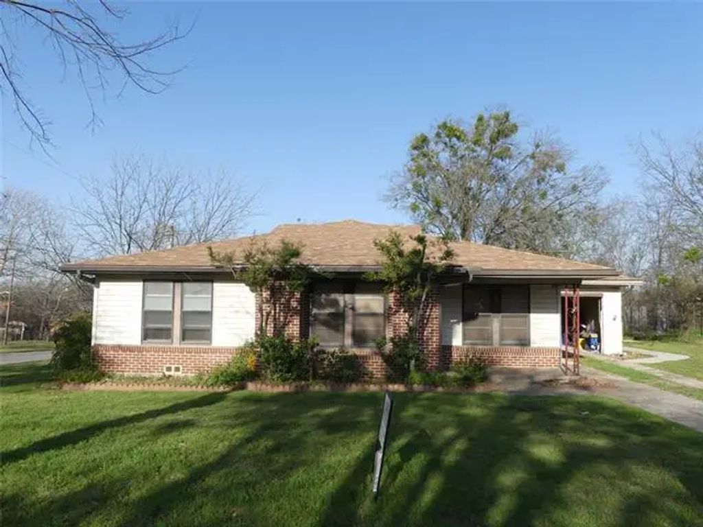 1202 S Hatcher Street, Decatur