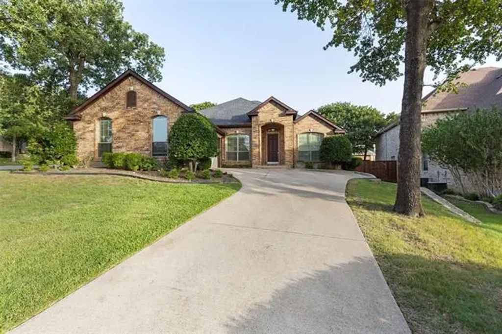 3401 Wimbledon Drive, Highland Village