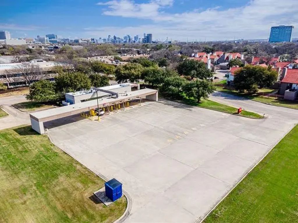 7855 Elmbrook Drive, Dallas
