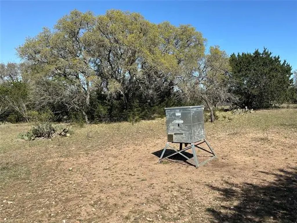316 Bur Oak Drive, Goldthwaite