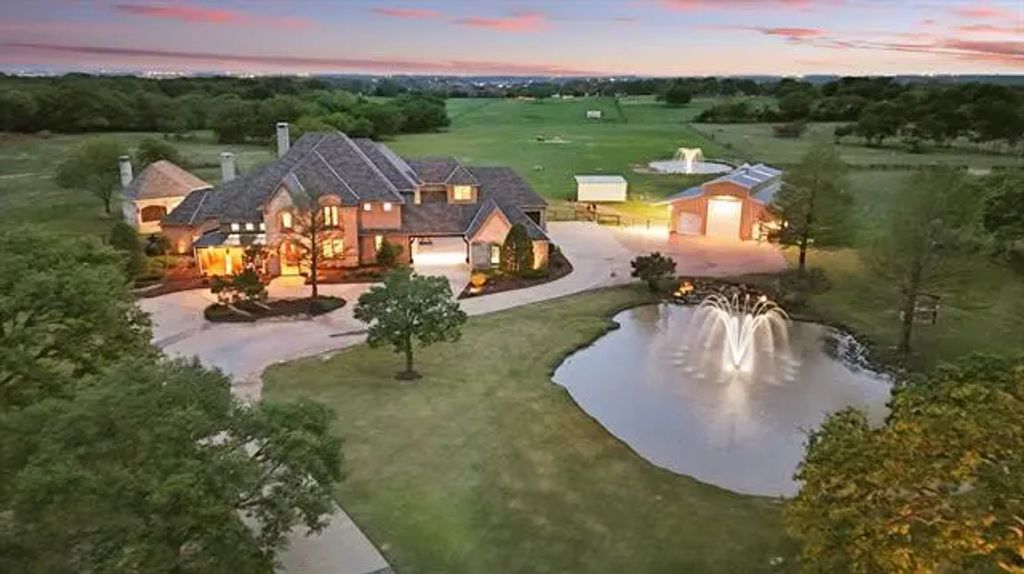 2950 Scenic Drive, Flower Mound