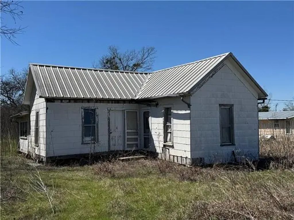 405 S 7th Street, Lott
