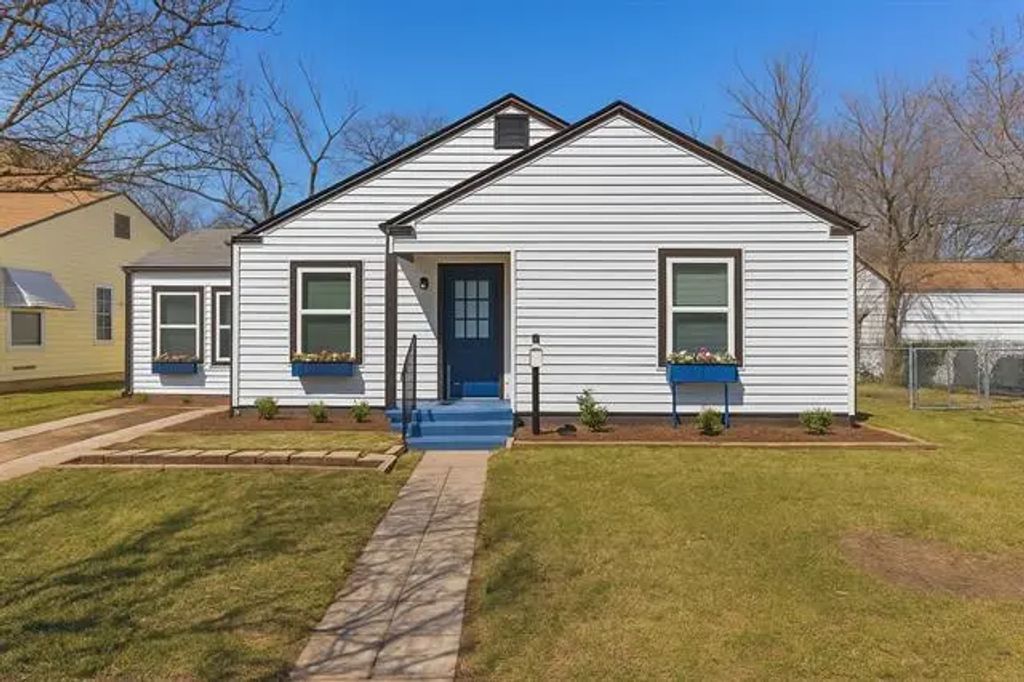 4411 N Wayne Court, Haltom City