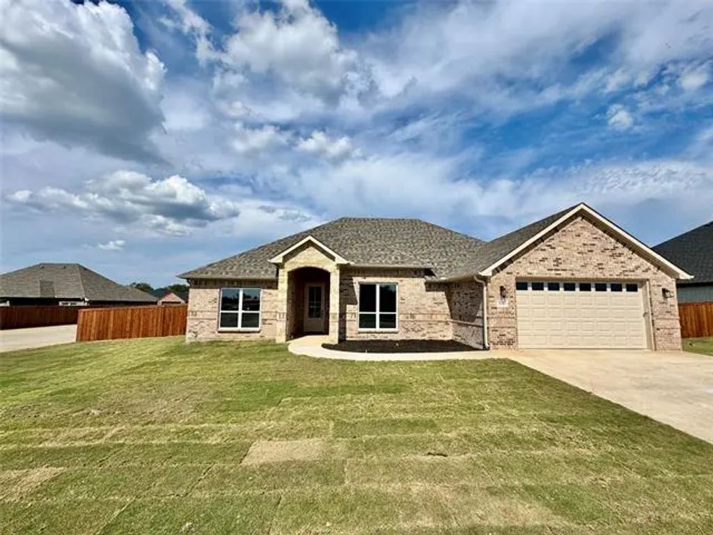 510 Limestone Circle, Mabank