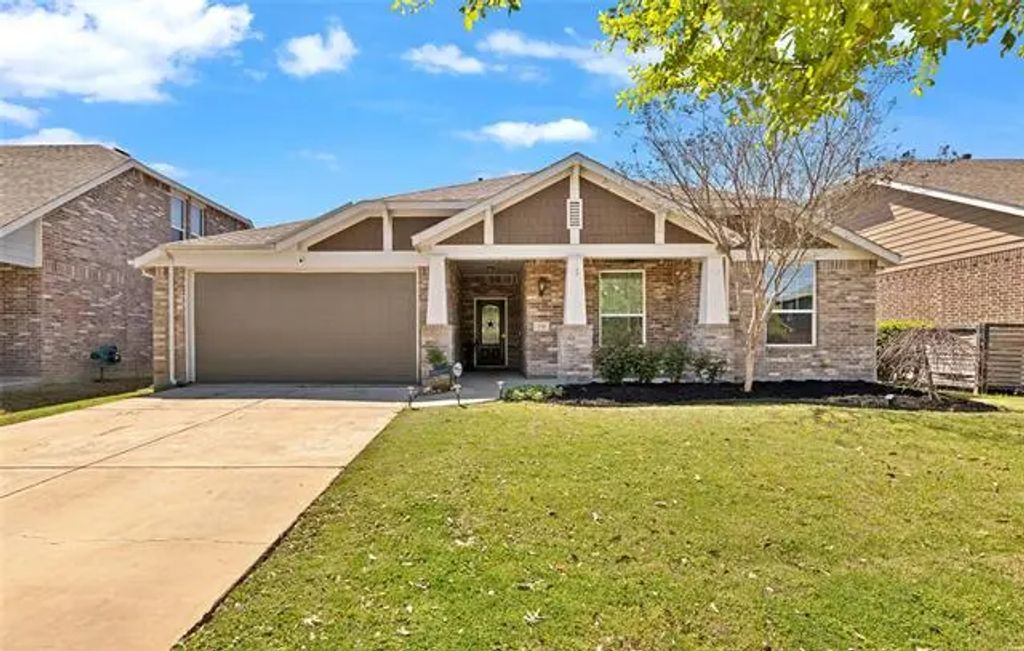 1708 Settlement Way, Aubrey