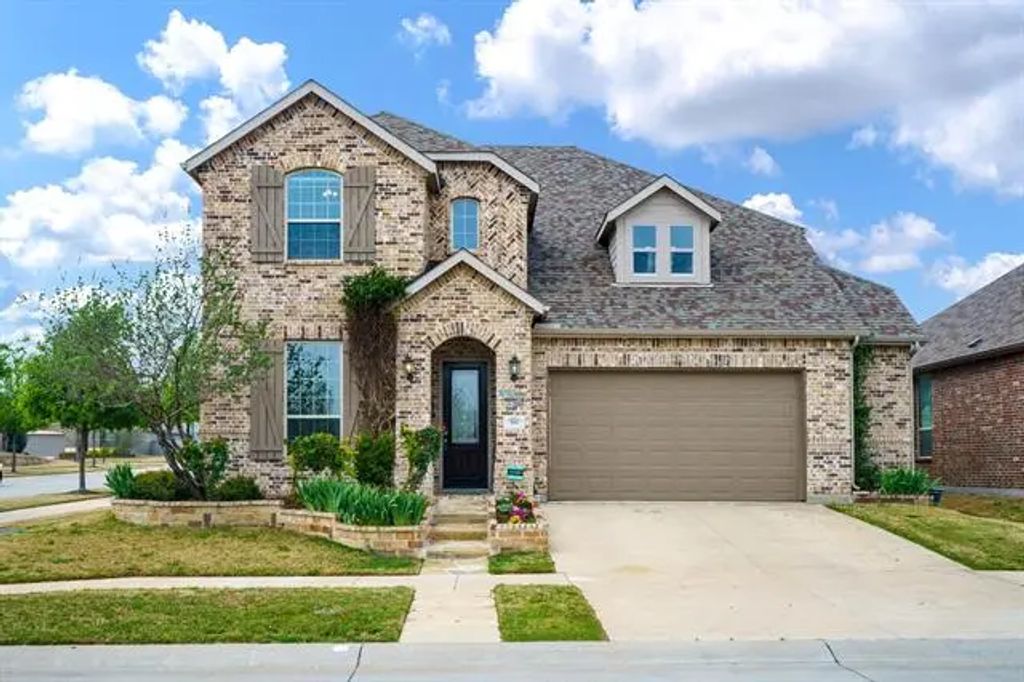 901 Meadows Drive, Argyle