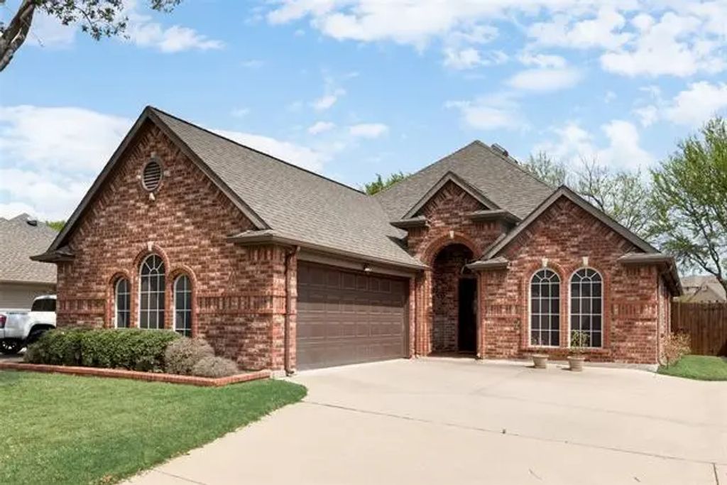 1724 Chatham Lane, Keller