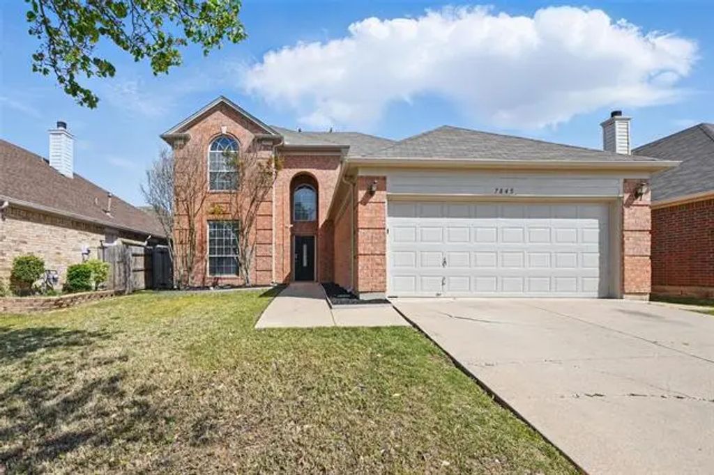 7845 Orland Park Circle, Fort Worth