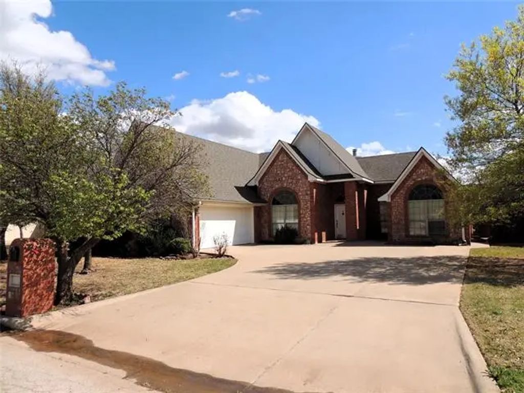 3333 Silver Oaks Drive, Abilene