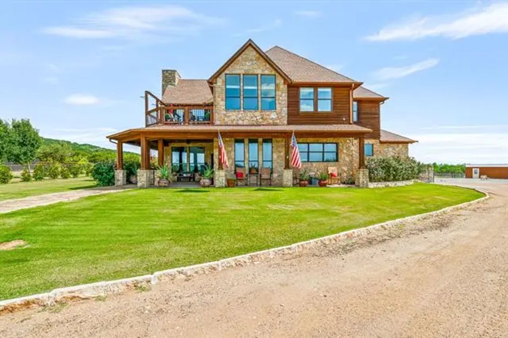 1060 Gordon Mtn Vw Court, Graford