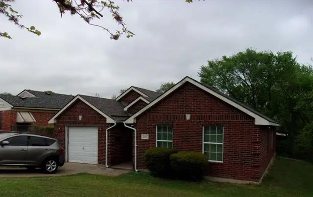 2014 Huntingdon Avenue, Dallas