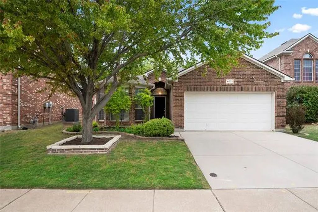 4021 Ellenboro Lane, Fort Worth
