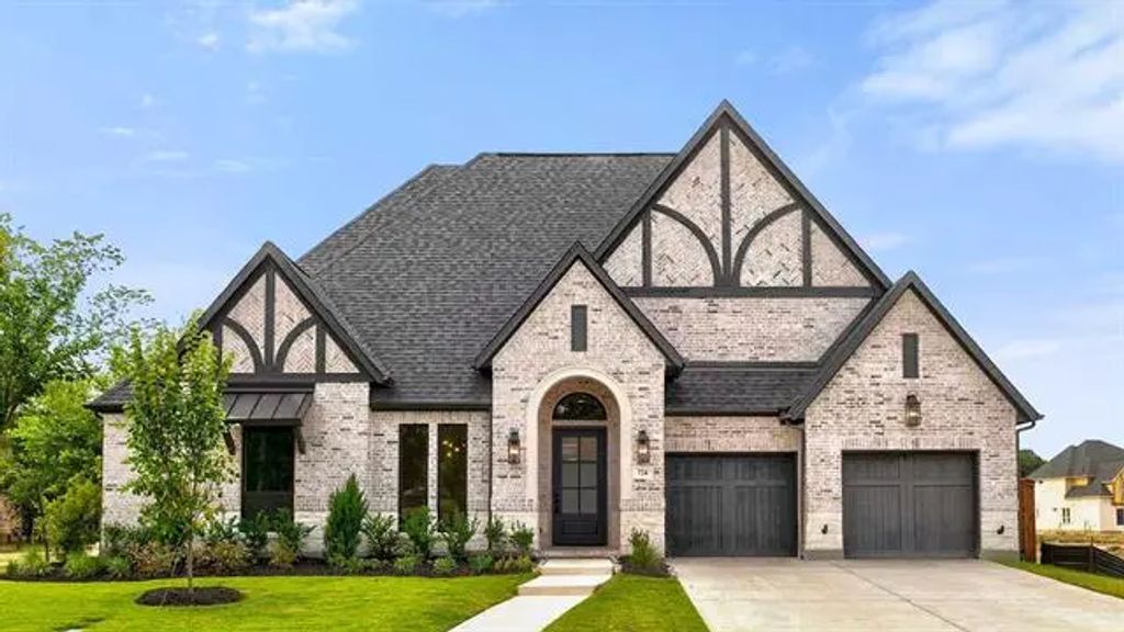 724 Doppler Court, Hurst