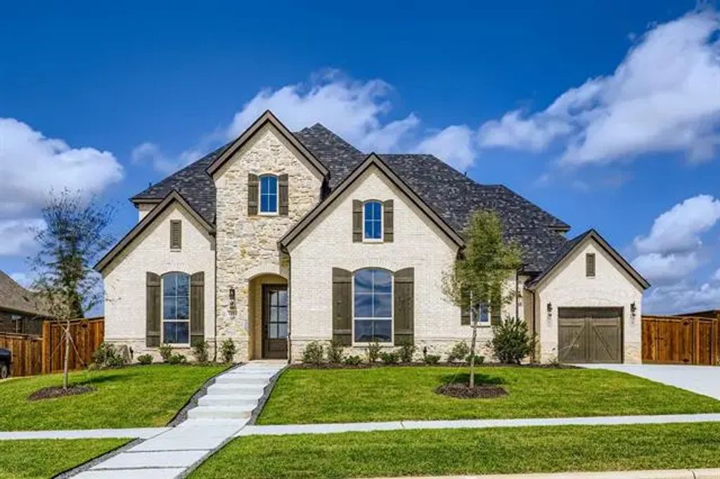 1804 Farmstead Road, Mansfield