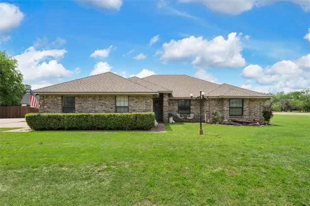 212 High Point Drive, Waco