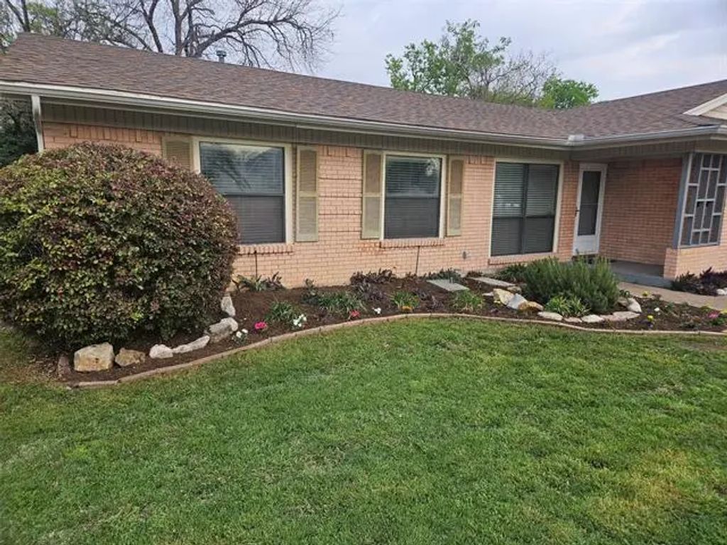 13839 Birchlawn Drive, Farmers Branch