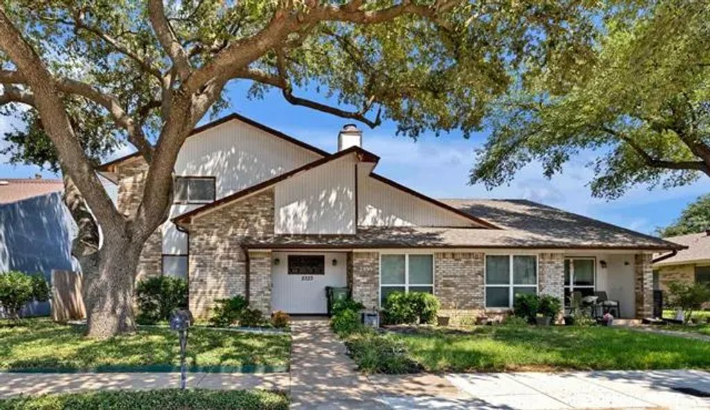 2333 Garden Park Court, Arlington