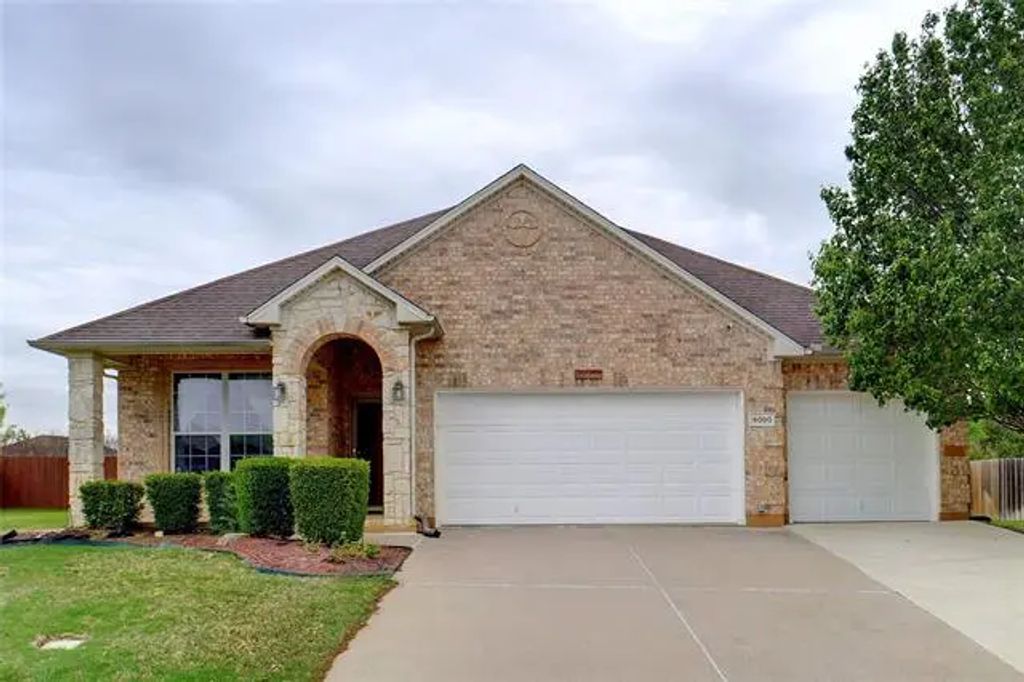 8000 Joshua Tree Court, Arlington