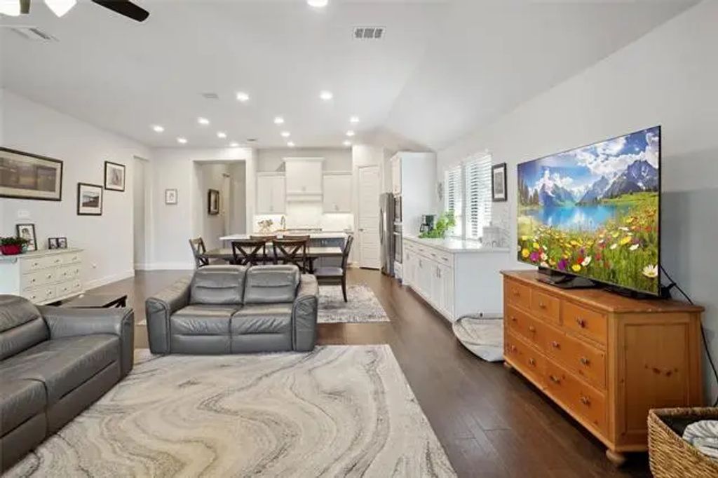 816 Turtle Creek Avenue, Denton