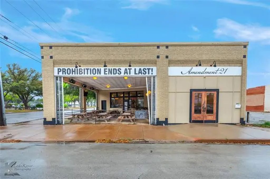 382 Chestnut Street, Abilene