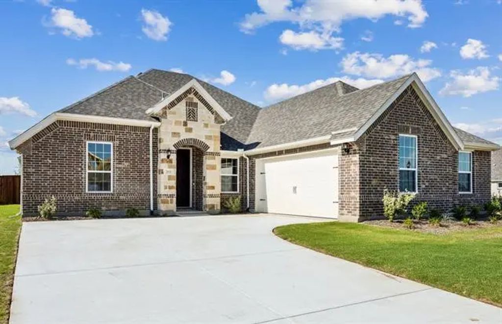713 Carriage Hill Road, Midlothian
