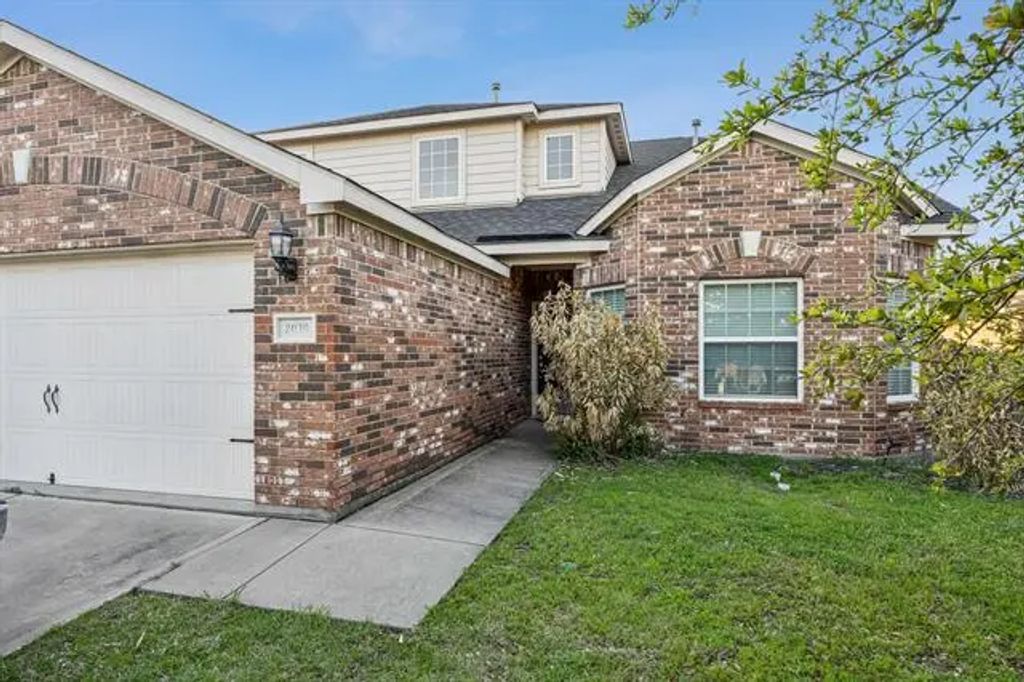 2039 Fair Crest Trail, Forney