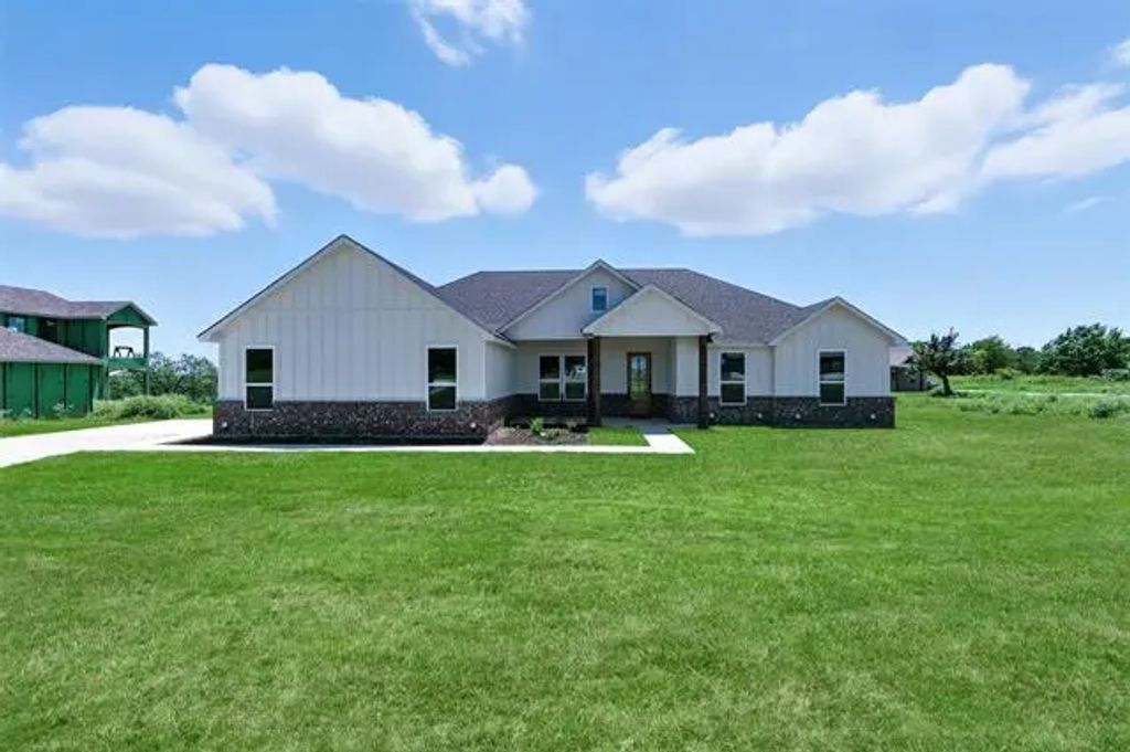 3200 County Road 310, Cleburne