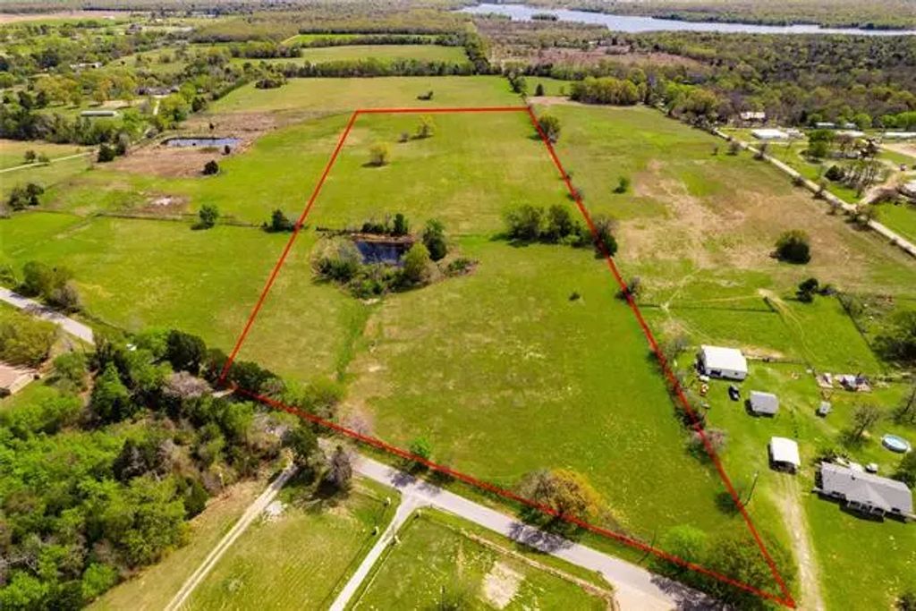 County Road 2816, Mabank