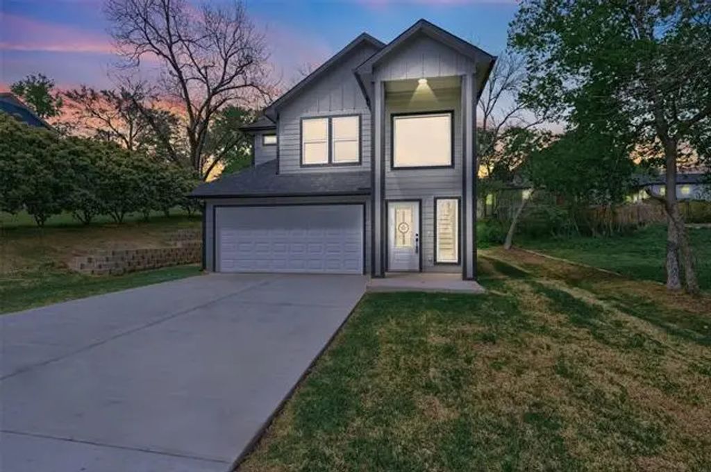 1515 W Main Street, Denison
